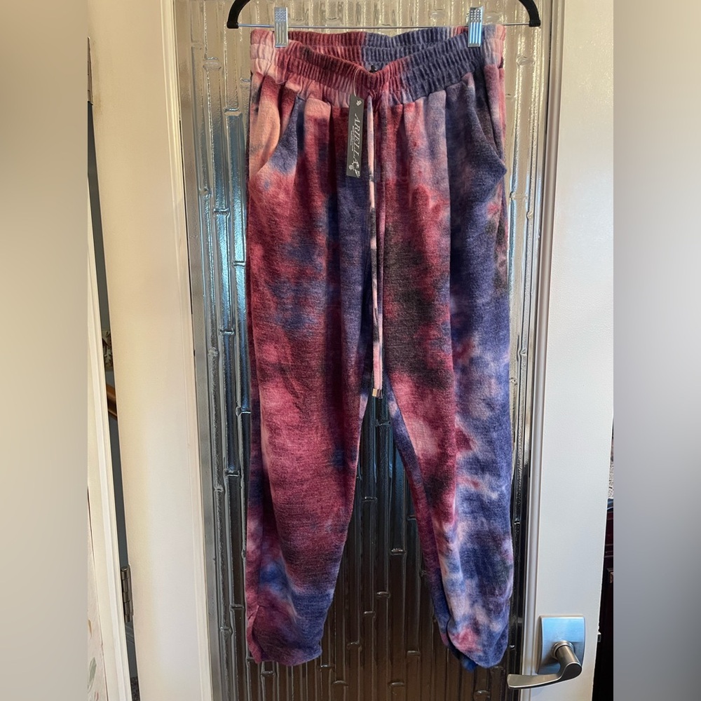 Tie-Dye Jogger Pants by ARIELLA Size M NWT
